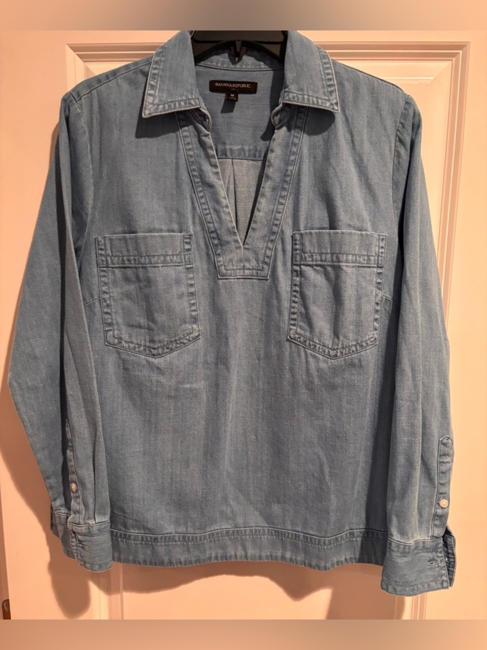 Banana Republic Chambray Pullover Top Women Medium Denim Shirt Casual